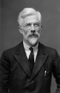 Photograph of Ronald Fisher taken in 1946 by Walter Stoneman. Stoneman took many photographs of Fellows on behalf of the Royal Society (Image: Used with the kind permission of the Royal Society)